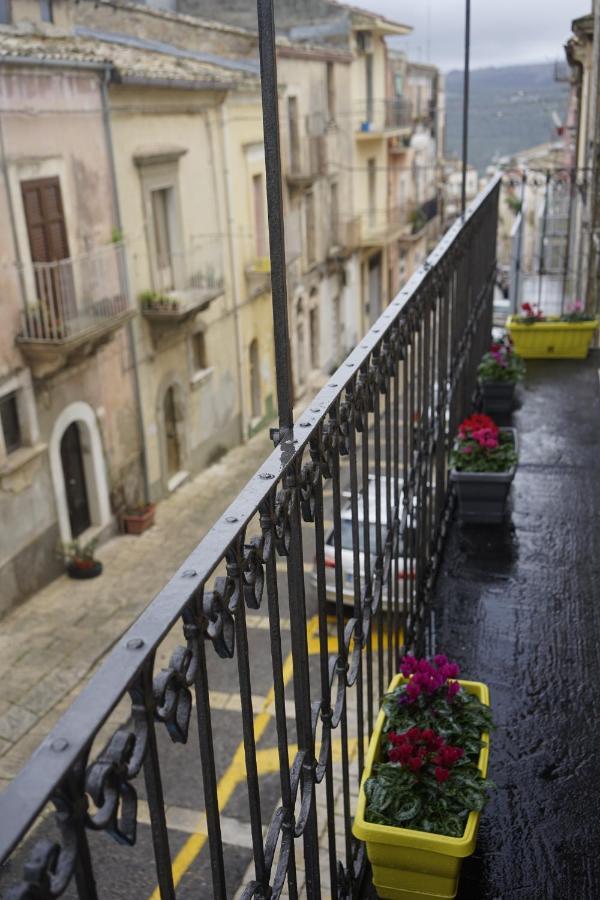 Da Cleo-Nel Cuore Del Barocco Siciliano Ragusa Buitenkant foto